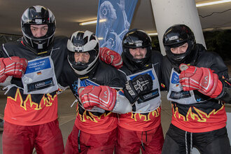 Team Cargoways Logistik & Transport GmbH ist bereit für den Eiskanal bei der Translogica Wok-Meisterschaft 2024 Team Cargoways Logistik & Transport GmbH ist bereit für den Eiskanal bei der Translogica Wok-Meisterschaft 2024